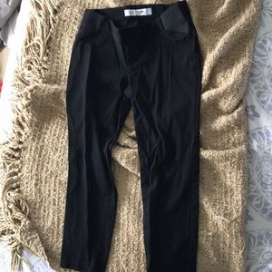 Old navy maternity ankle pants